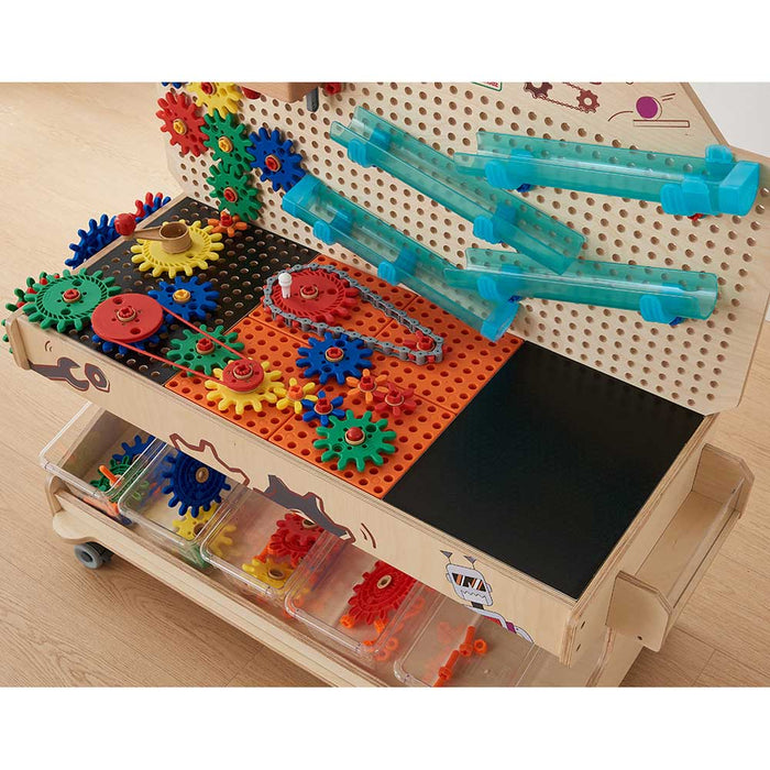 Mobile STEM Activity Station