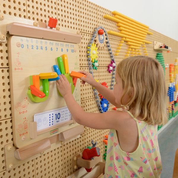 Fingers Counting Board Wall Element